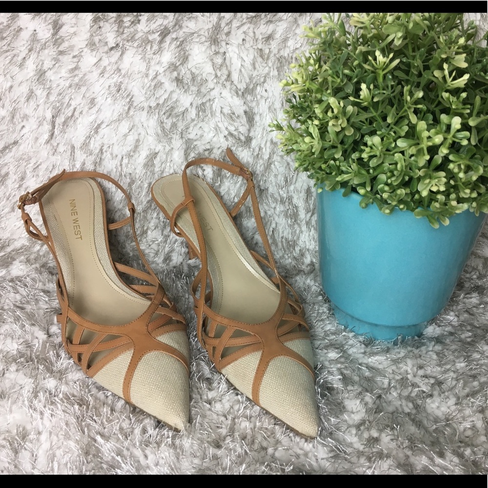 Nine West Canvas Kitten Heels Size 8